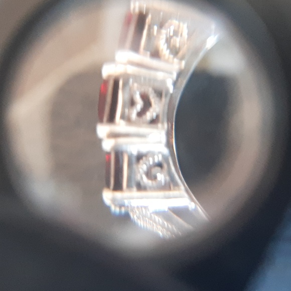 Vintage 925 sterling 3 Garnet ladies ring - Picture 3 of 3